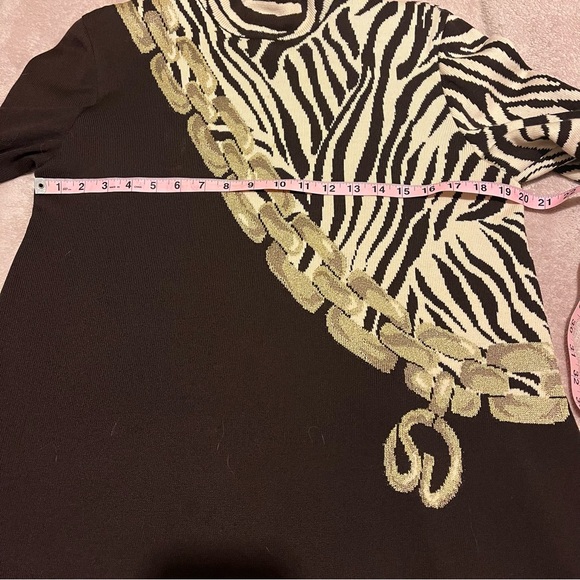 St. John Collection Black and White Zebra Print Tunic with Gold Chain Accent L - Picture 6 of 9